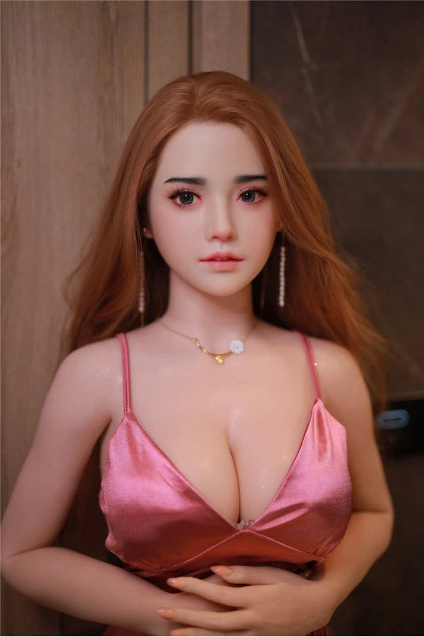 Sexpuppe mit rosa Kleid