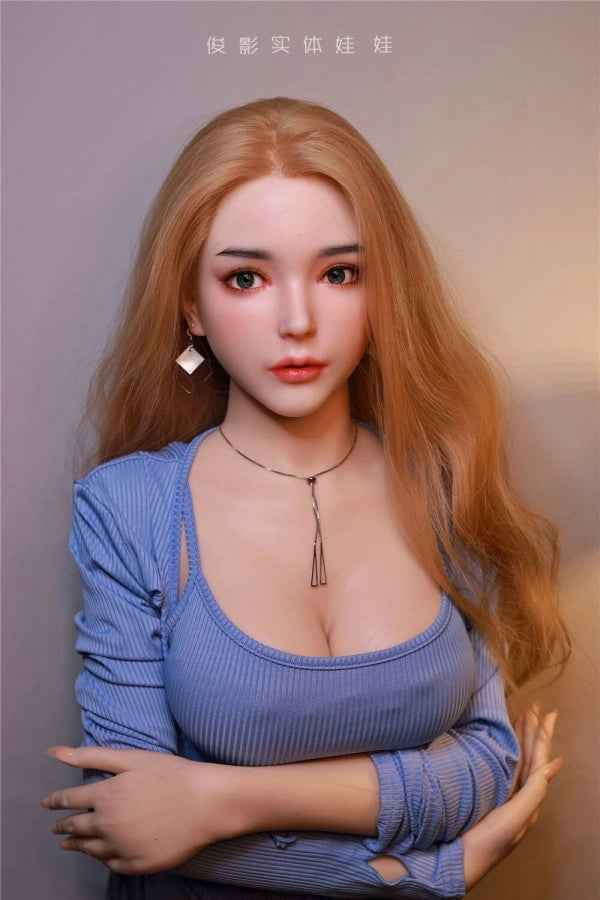 Realistische Sexpuppe mit blauer Kleidung