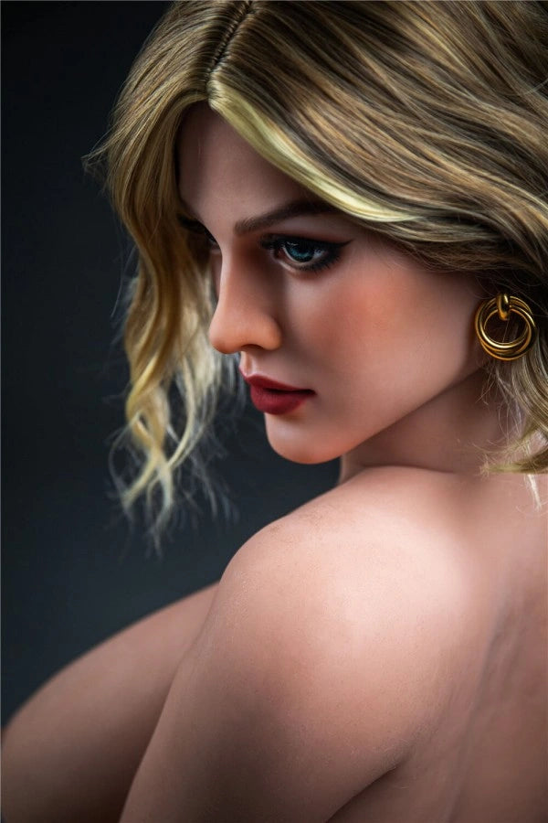Sexpuppe mit blondem Haar