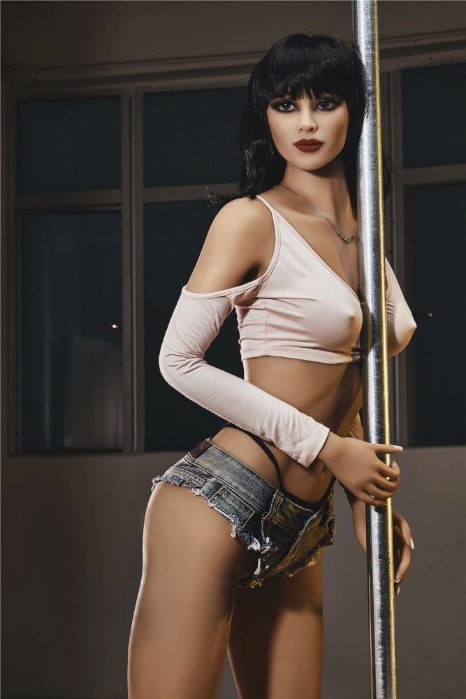 Sexpuppe mit Stange in Raum