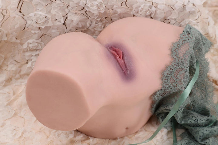 Sexpuppen-Torso mit Spitze