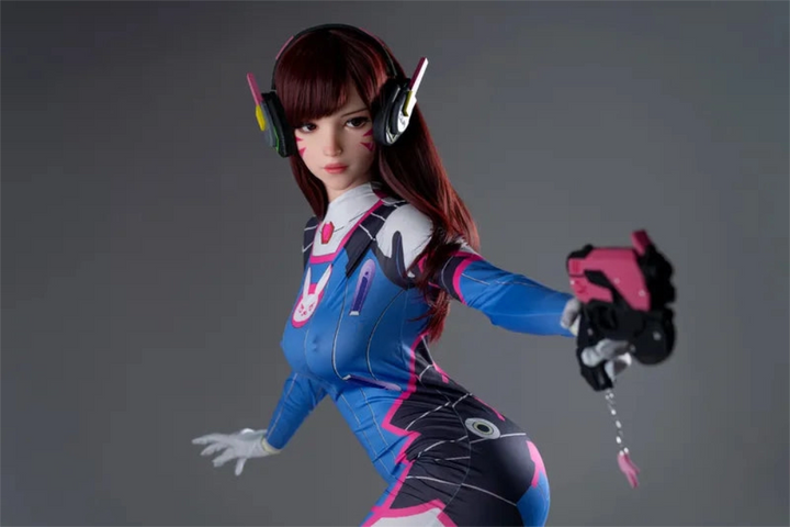 Anime-inspirierte Sexpuppe mit Waffe