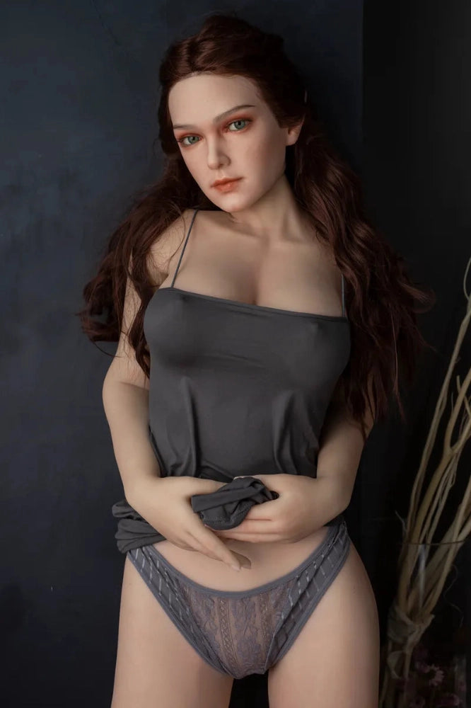 Realistische Sexpuppe in Unterwäsche