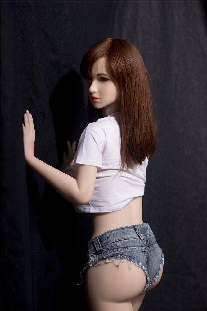 Realistische Sexpuppe in Jeansshorts