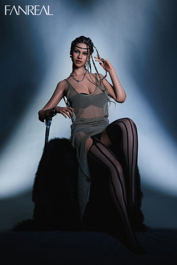 Sexpuppe Emberlynn-Zahra