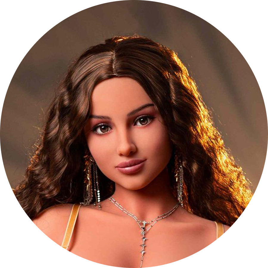 Realistische Sexpuppe mit braunen Haaren